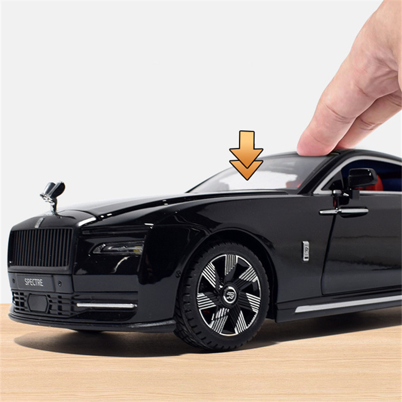 1:24 Rolls Royces Spectre Alaş - Renewable Energy Engineering incelemesi ve fiyatı