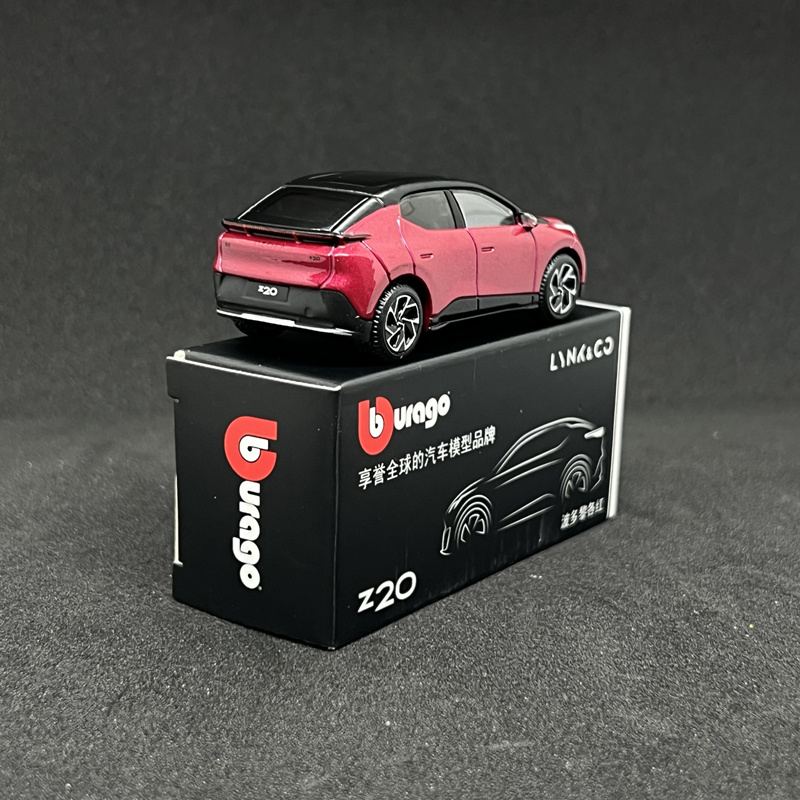 Bburago 1:64 LYNK&CO 02 Z20 SU - Renewable Energy Engineering incelemesi ve fiyatı